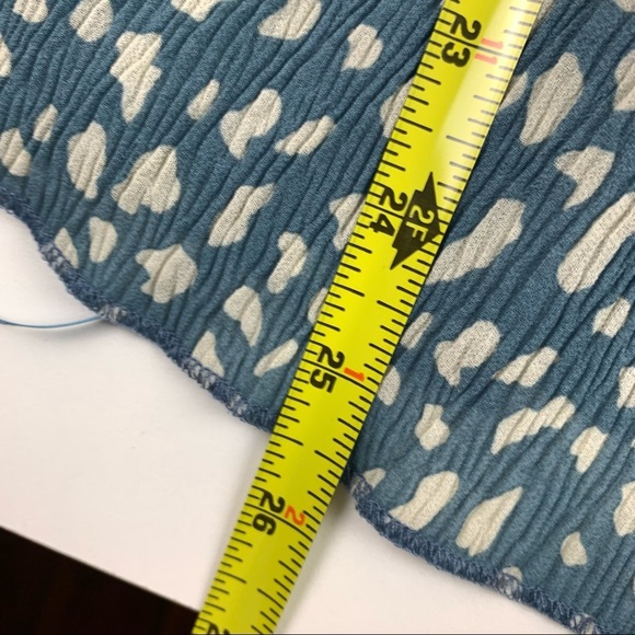 LE Lis NWT Short Romper with side Cutouts - Picture 10 of 10